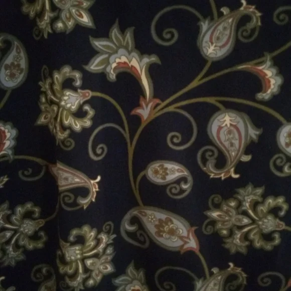 TIME and TRU Top - Picture 2 of 6